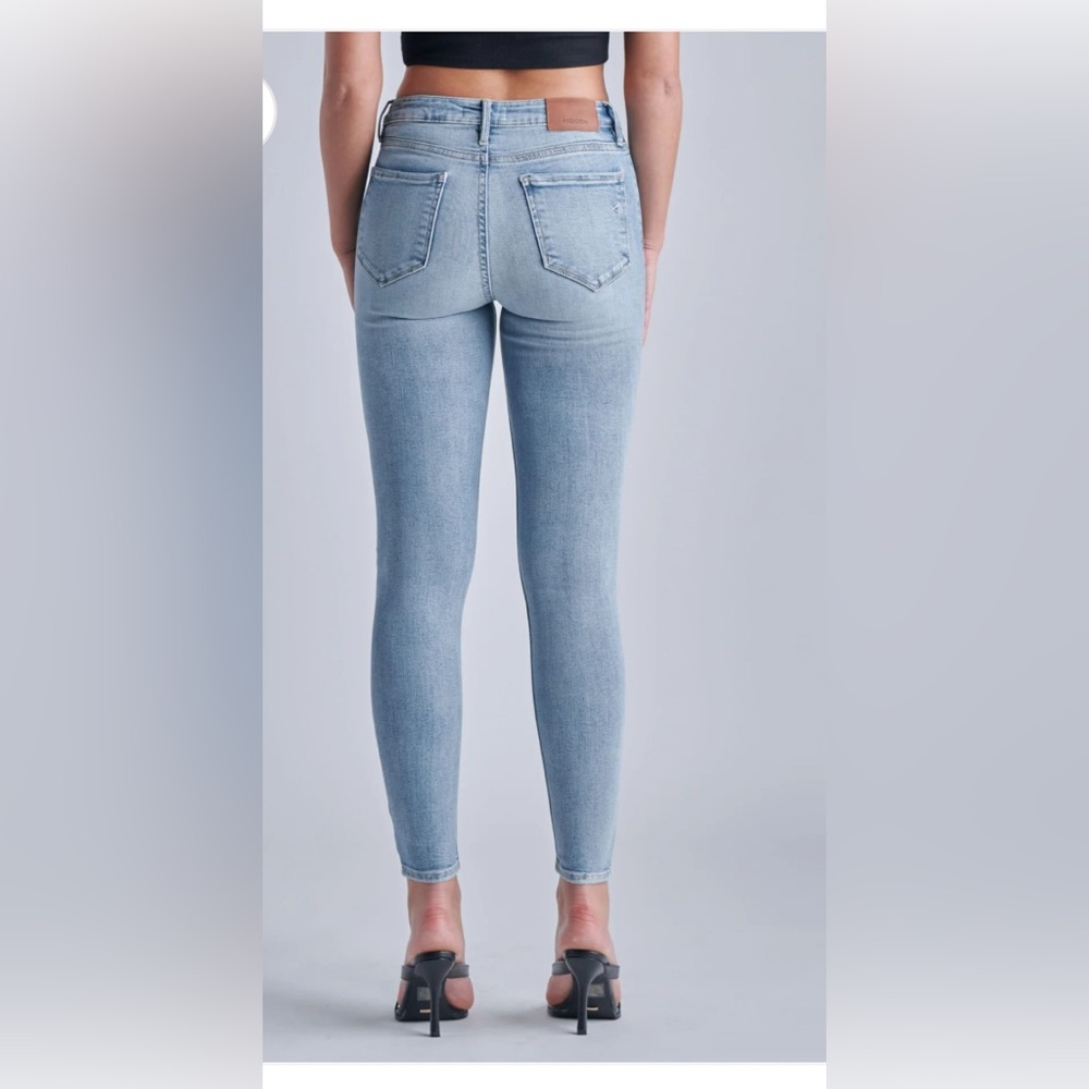 Hidden Light Blue Skinny Jeans